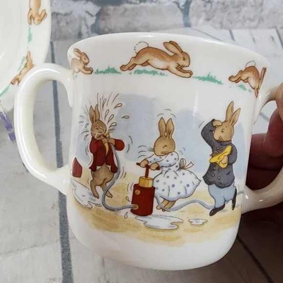 Royal Doulton Bunnykins Baby Bowl and 2 Handled Mug Set Earthenware Cream - Picture 7 of 11